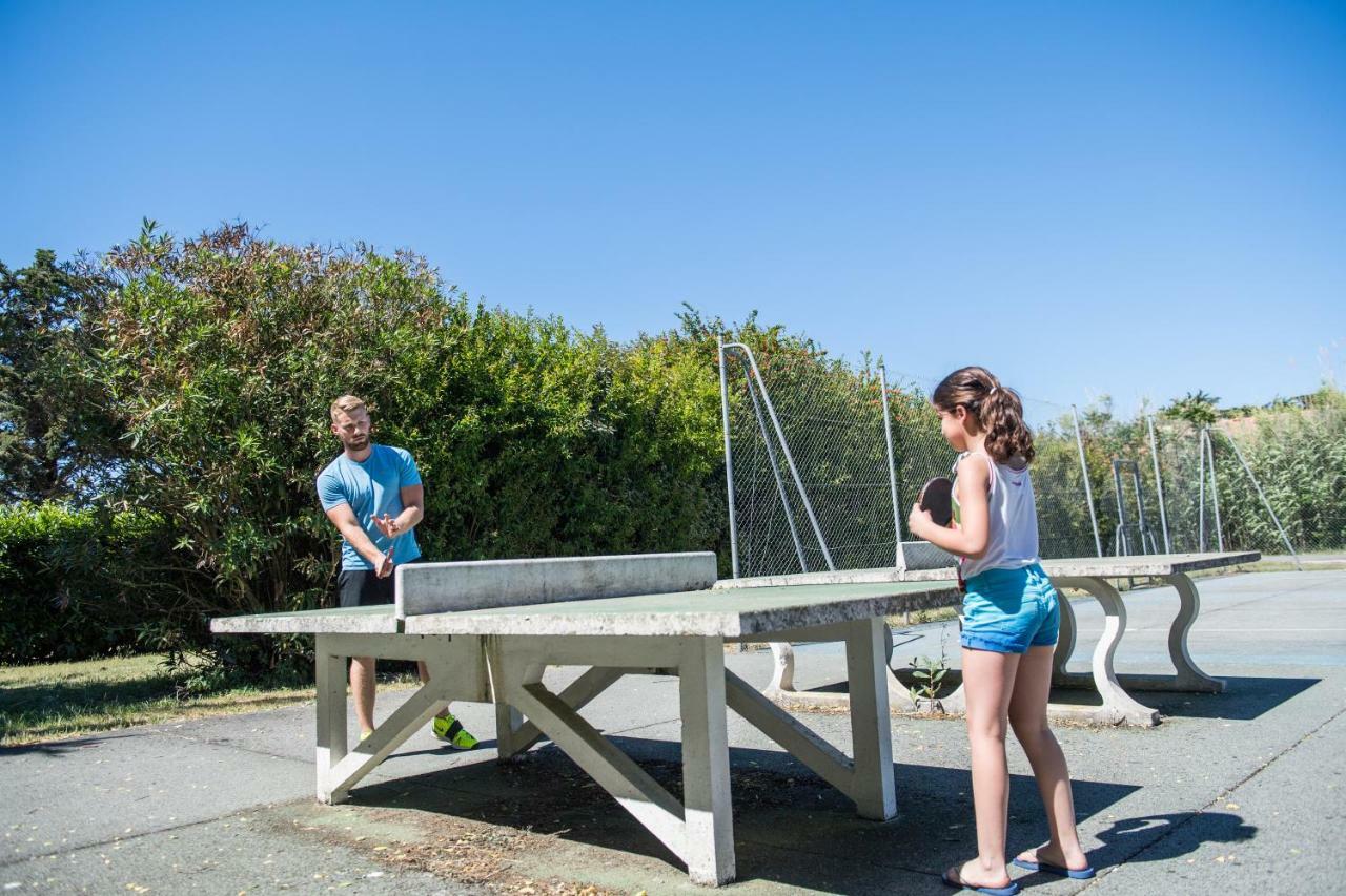 Camping Les Grenettes Sainte-Marie-de-Ré Exterior foto